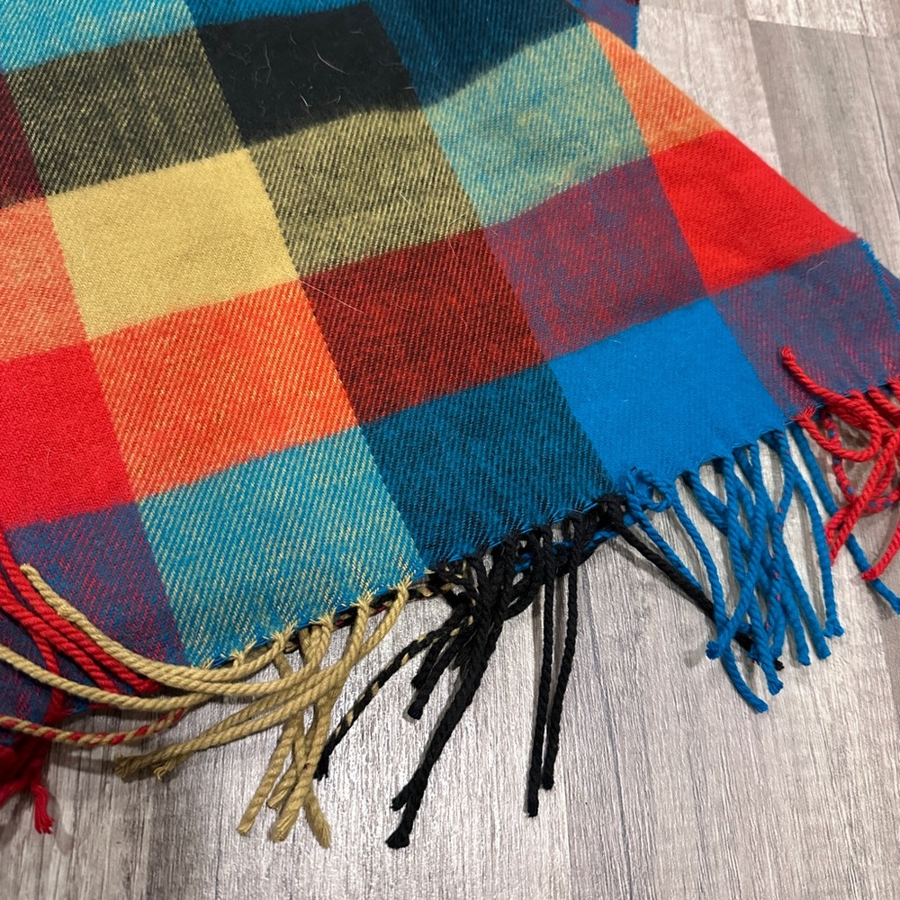Colorful plaid fall scarf - Picture 2 of 2